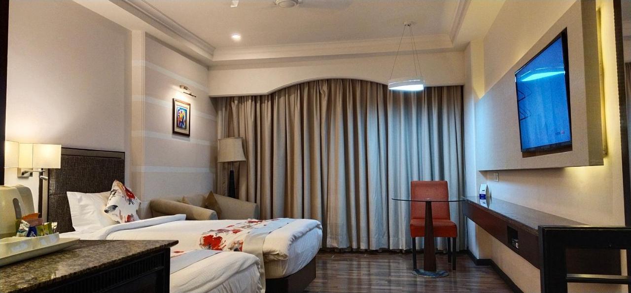 Inn Riviera Jammu Eksteriør billede